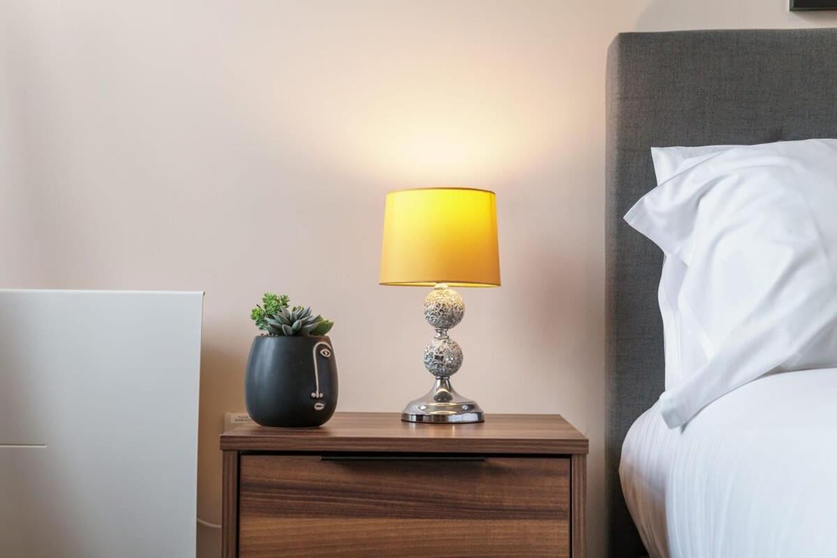 2 Bedroom Modern Apartment In Manchester Buitenkant foto