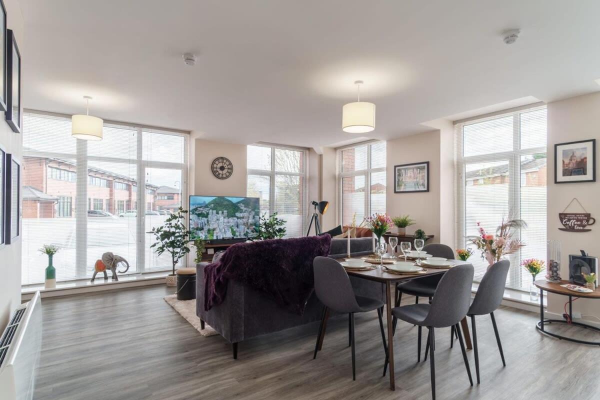 2 Bedroom Modern Apartment In Manchester Buitenkant foto