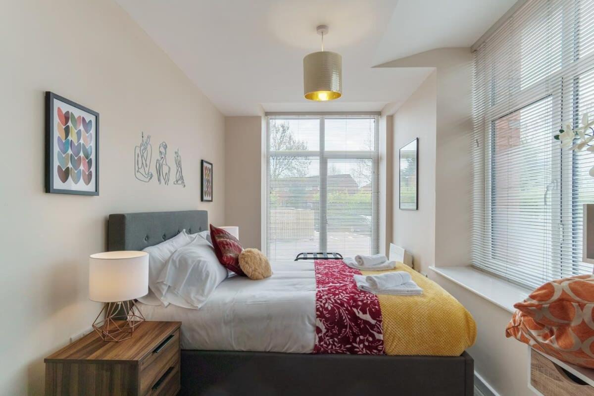 2 Bedroom Modern Apartment In Manchester Buitenkant foto