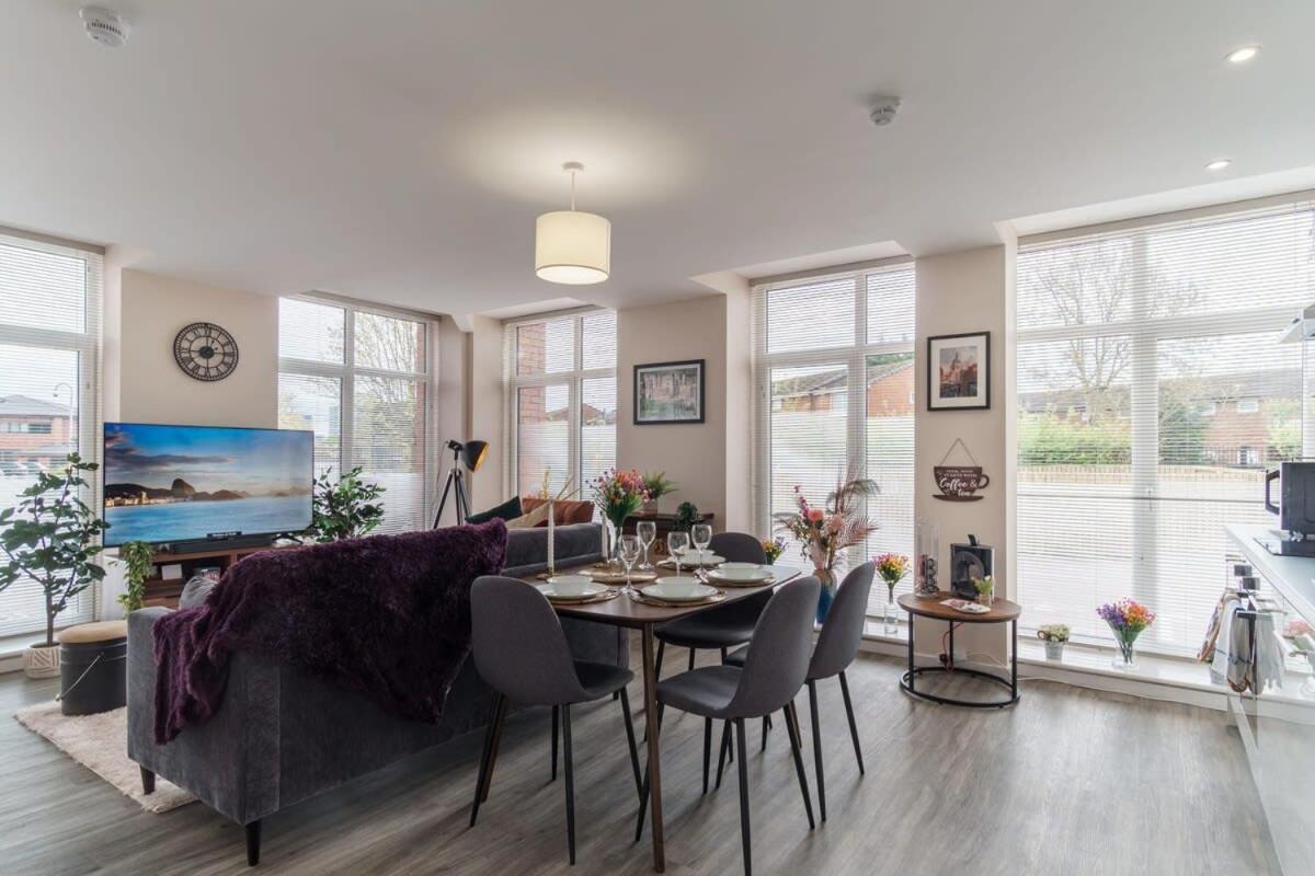 2 Bedroom Modern Apartment In Manchester Buitenkant foto